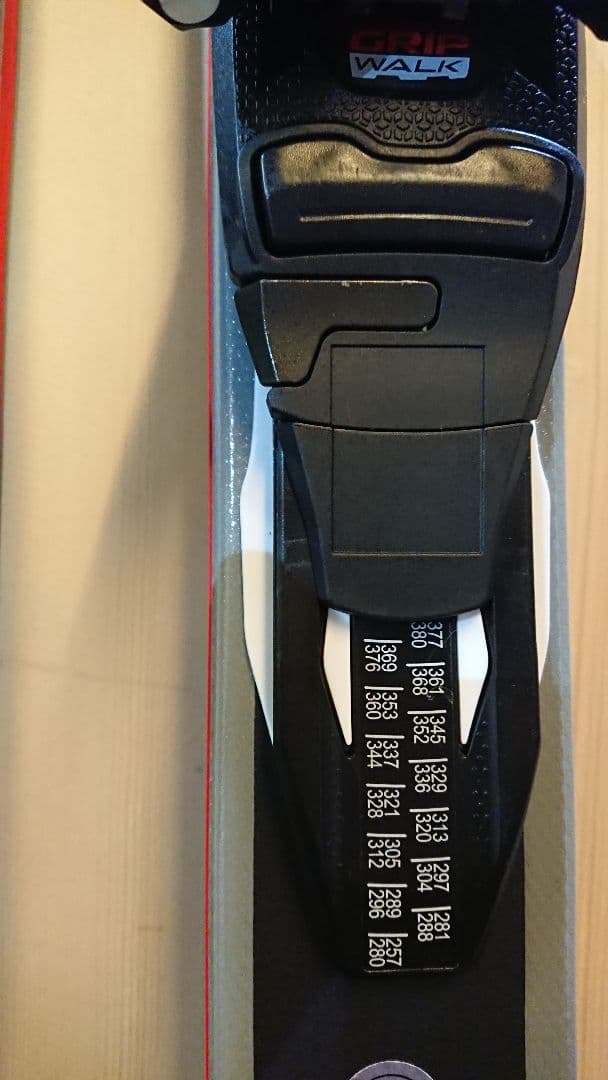 美品ATOMIC 167㎝ SAVOR XR 簡単調整257~380㎜ セイバー