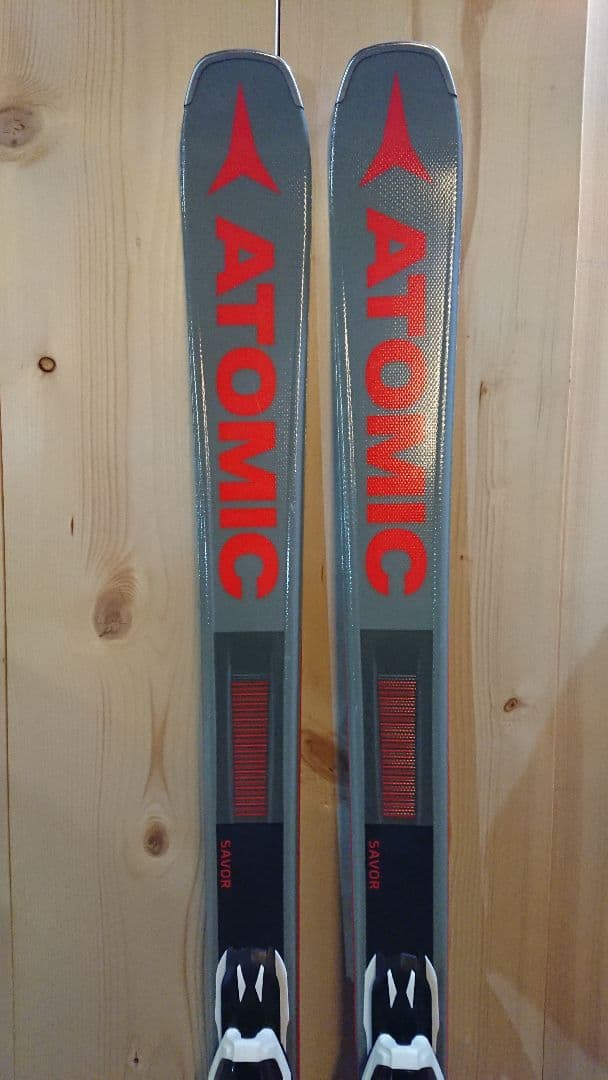 美品ATOMIC 167㎝ SAVOR XR 簡単調整257~380㎜ セイバー