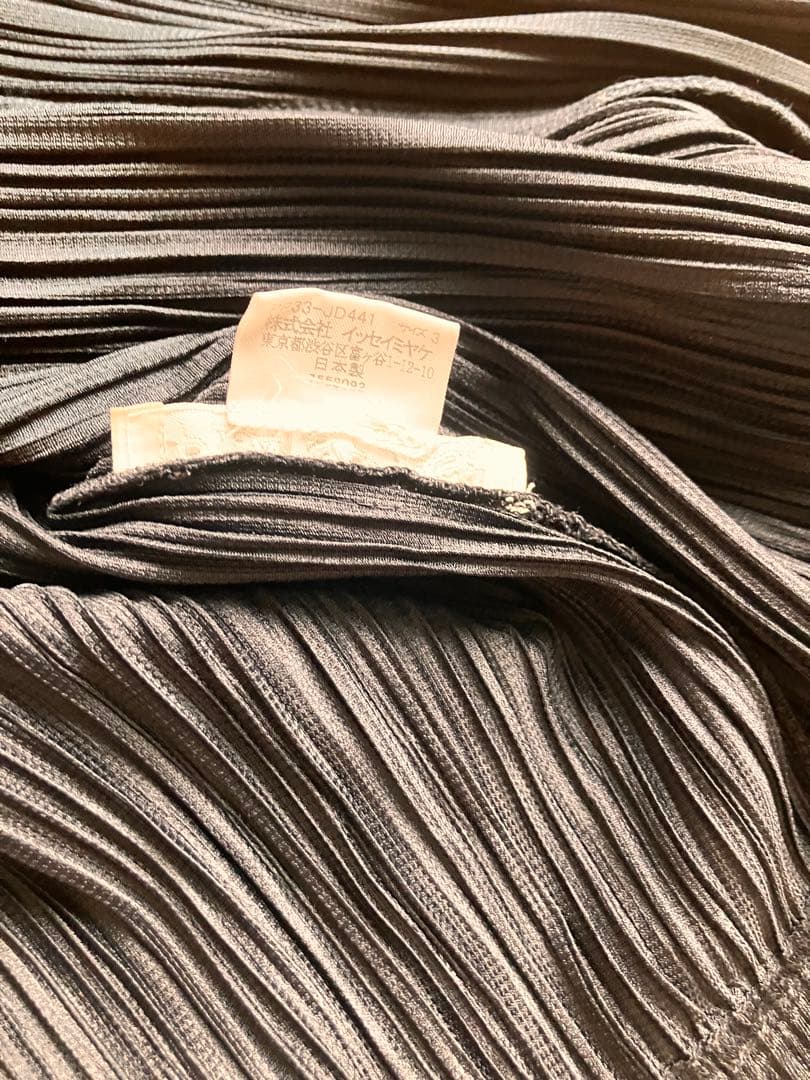 プリーツプリーズ　ライダース風ジャケット　訳あり