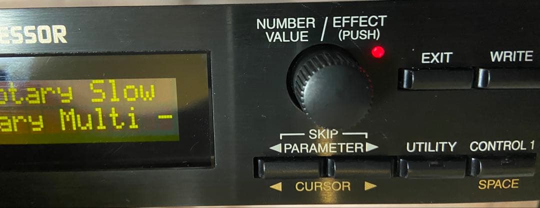 希少完品 BOSS SE‑70 マルチエフェクター 元箱・取説・アダプター付き