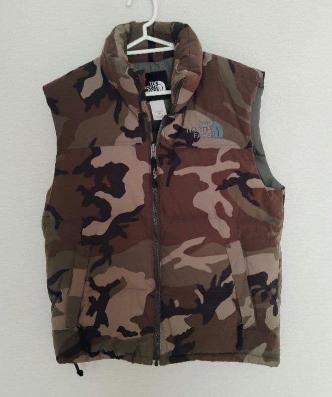 THE NORTH FACE カモフラージュ ダウンベスト