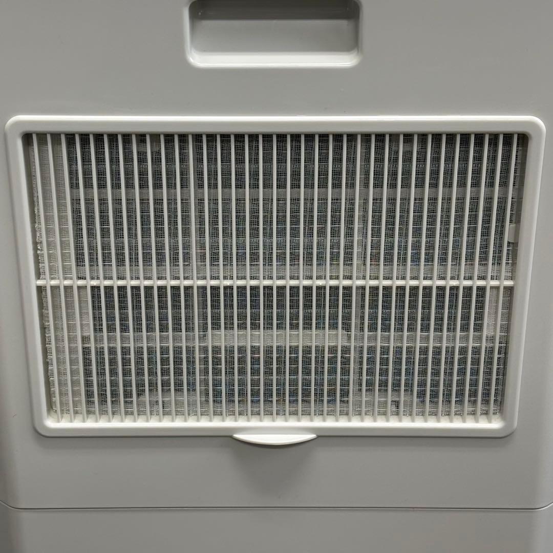 ♪送料込！2022年製コロナ 冷風・衣類乾燥除湿 CDM-1022