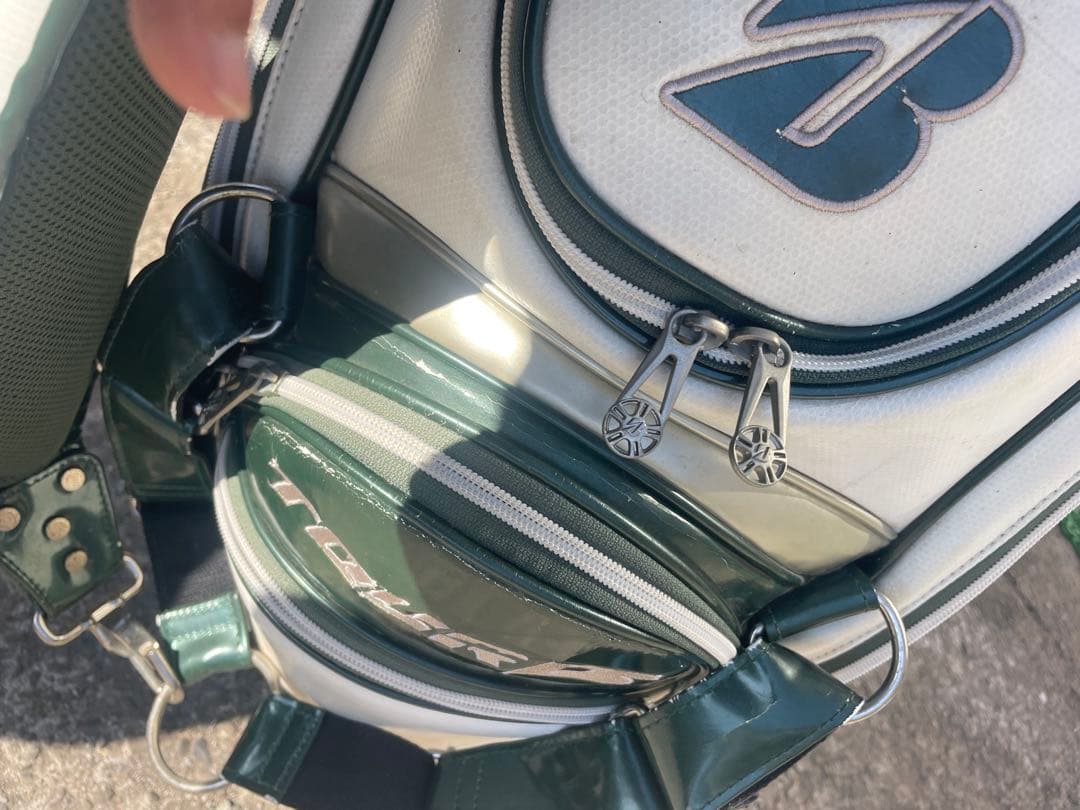 ブリヂストン　ツアーB マスターズモデル（限定品）ヘッドカバーあり