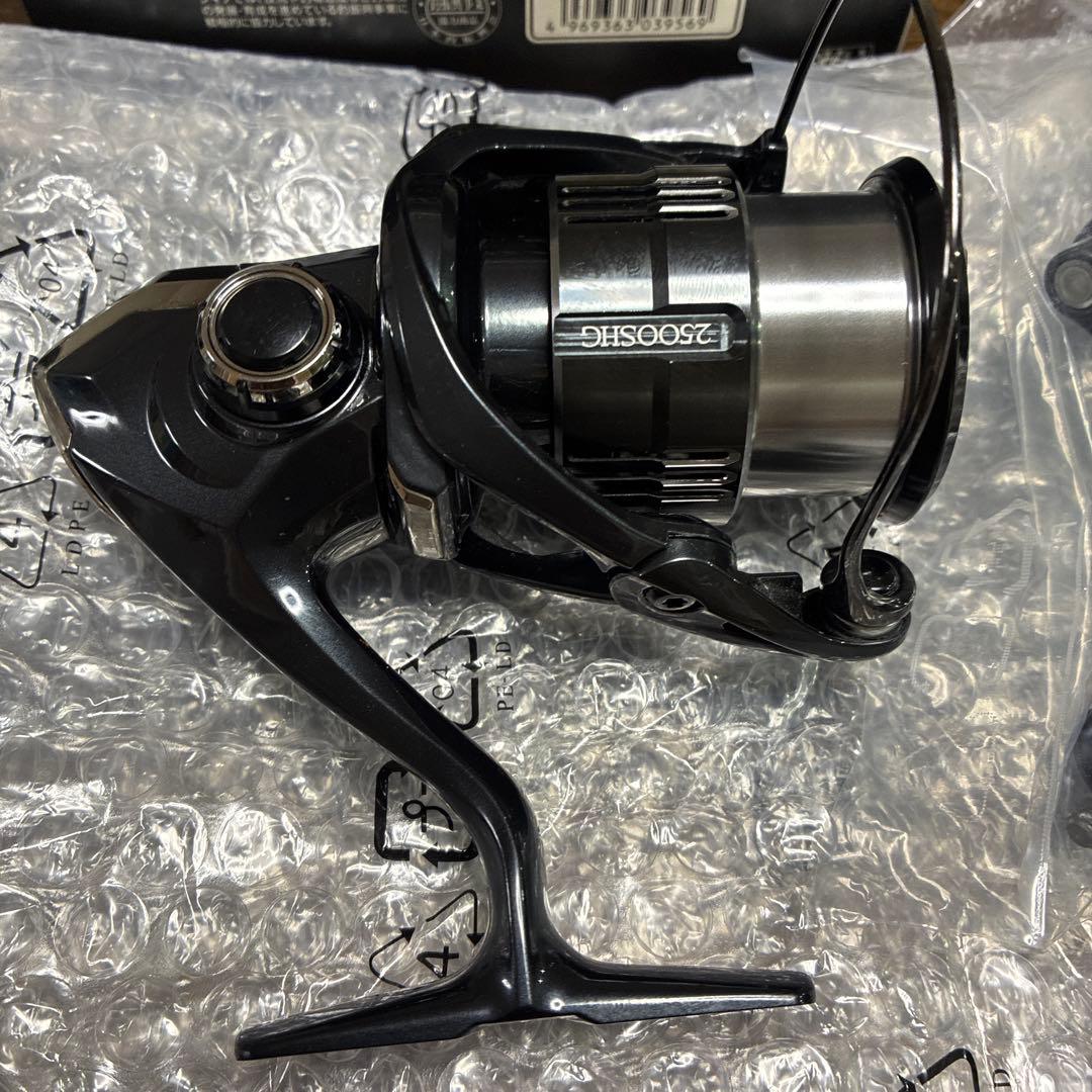 Vanquish 2500SHG リール