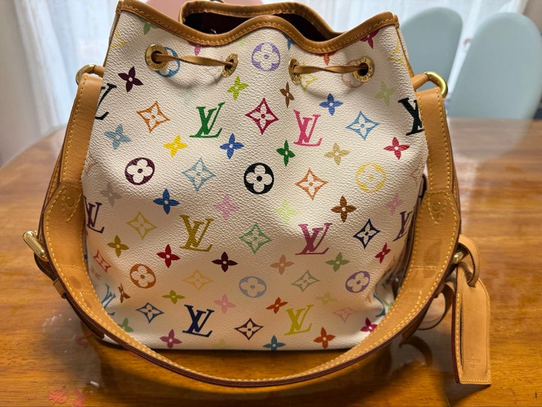 Louis Vuitton バケットバッグ ホワイト/マルチカラー
