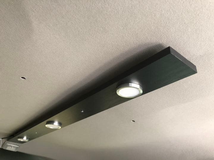 モバイルバッテリーで稼働する車中泊用　ダウンライトキット！