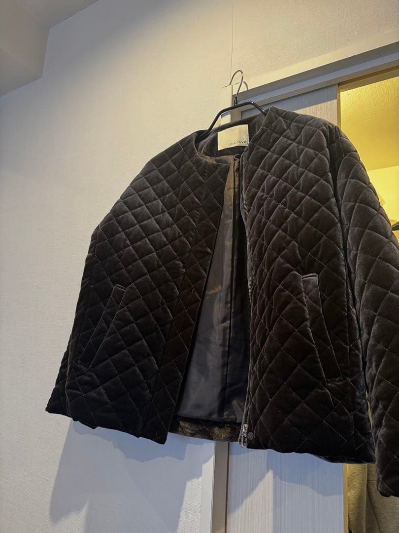 タイムセール本日即決uncrave アンクレイヴ ベロアキルティングブルゾン 2