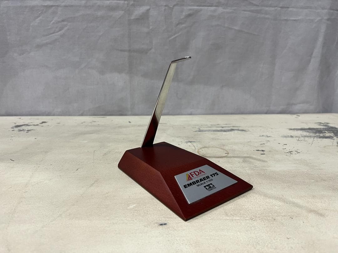 フジドリームエアラインズ｜EMBRAER 175 TAMIYA 1:100