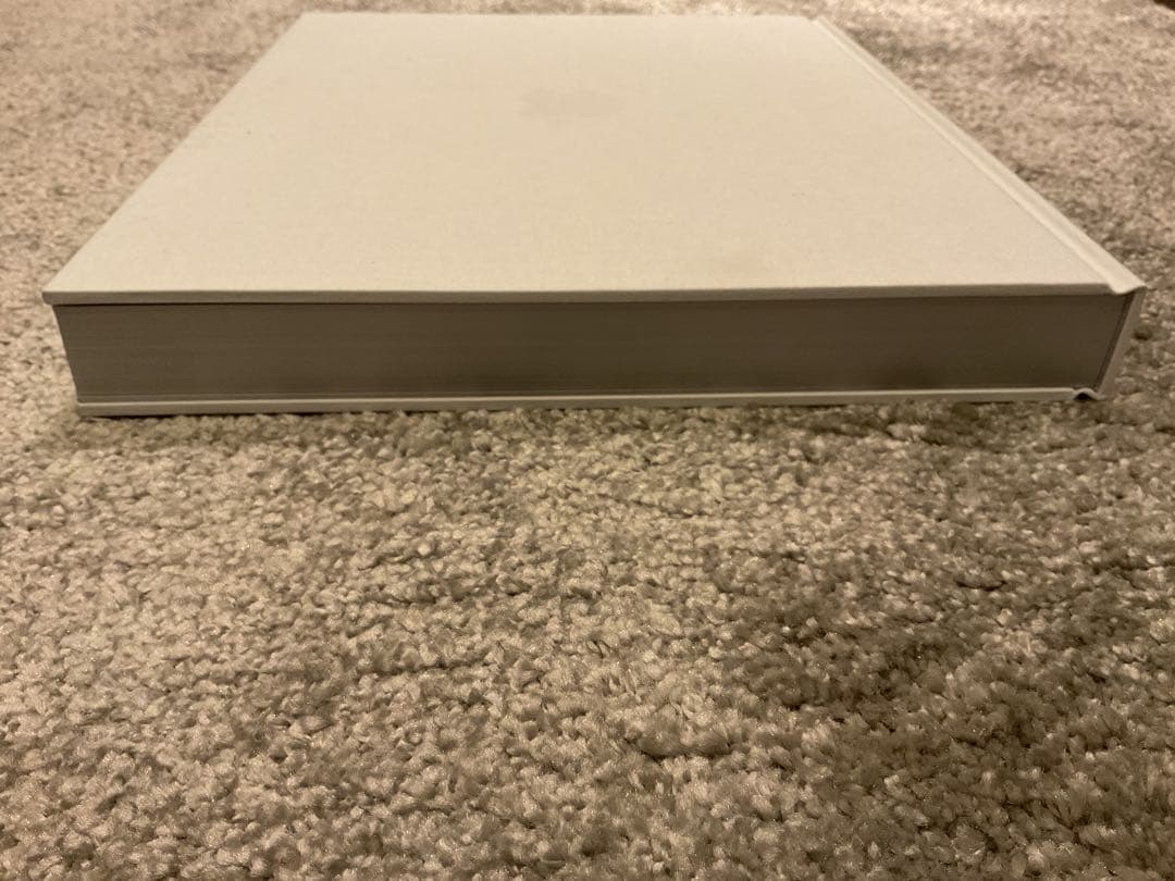 h*h様 MLXF2J/A Designed by Apple in Calif