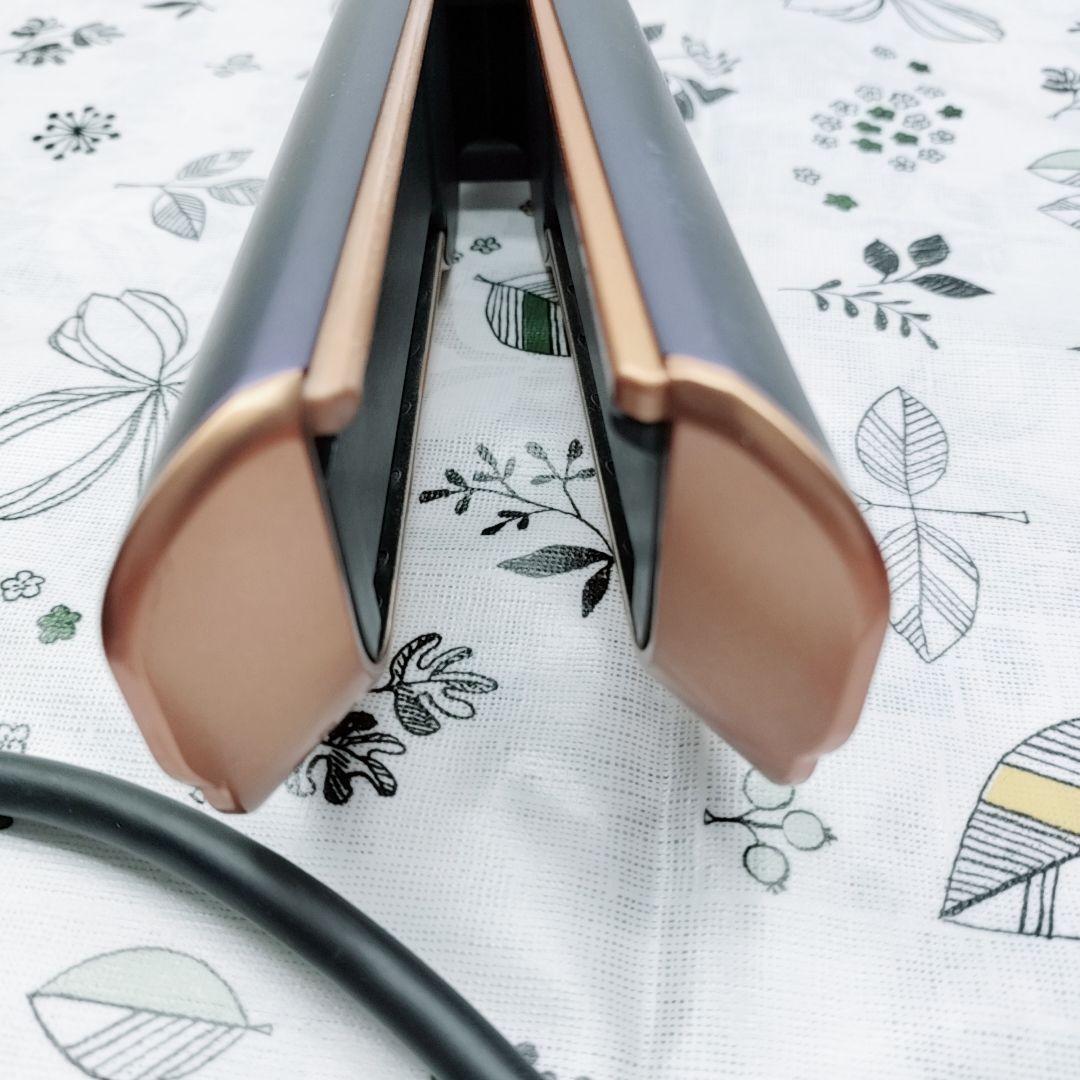 ほぼ未使用⭐️最新モデル ダイソン ストレイトナー ドライヤー ストレート