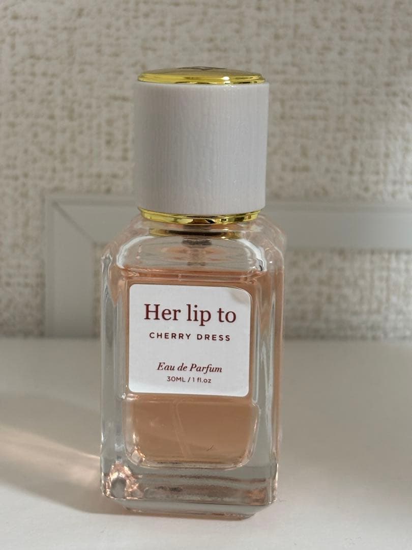 Her lip to Cherry Dress 30ml 箱無し 香水