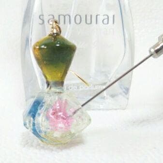 かおりちゃん(ピアス)  ④群青