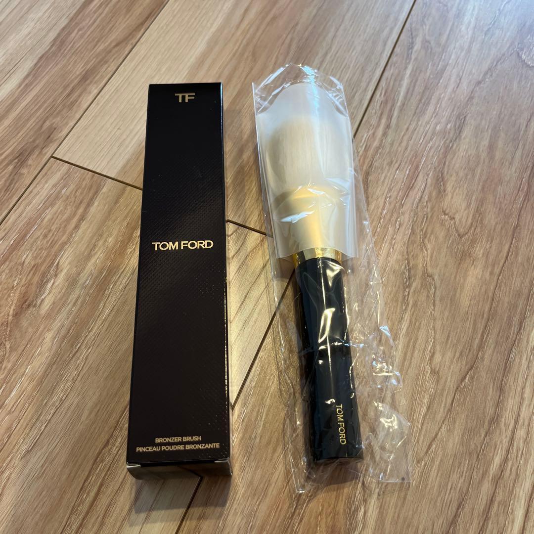 トムフォード　ブロンザーブラシ
