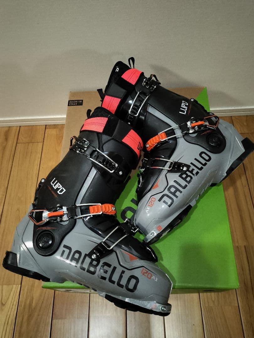 ダルベロ　ルポ　DALBELLO LUPO