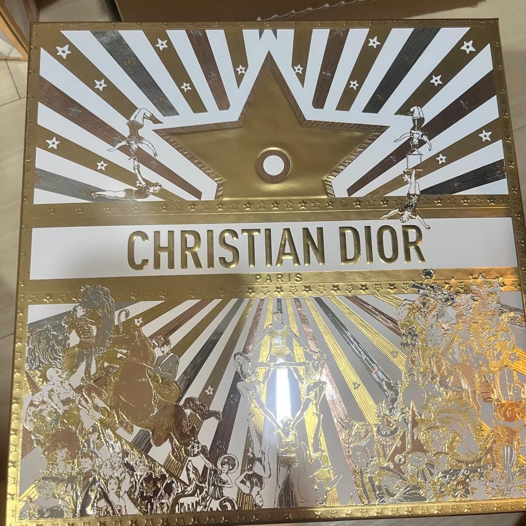 【新品　未使用　Dior ギフトボックス　Dior グロスセット 2025