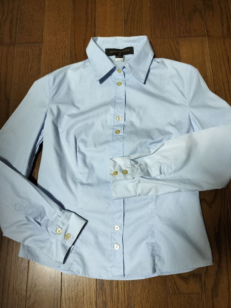ルイヴィトンLOUIS VUITTON ライトブルー長袖シャツロゴボタンブラウス