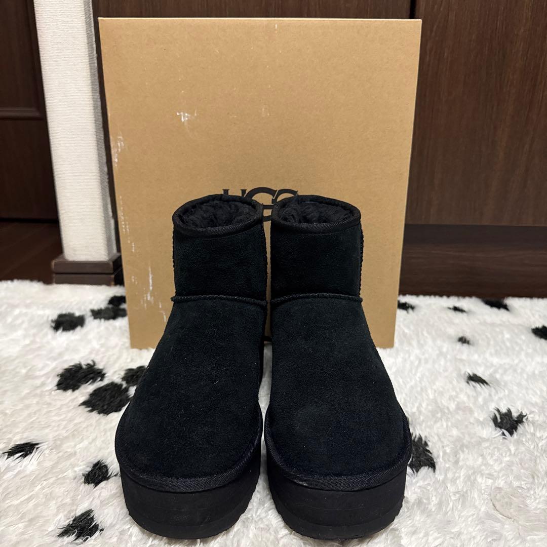 UGG W CLASSIC MINI PLATFORM ブラック 24cm