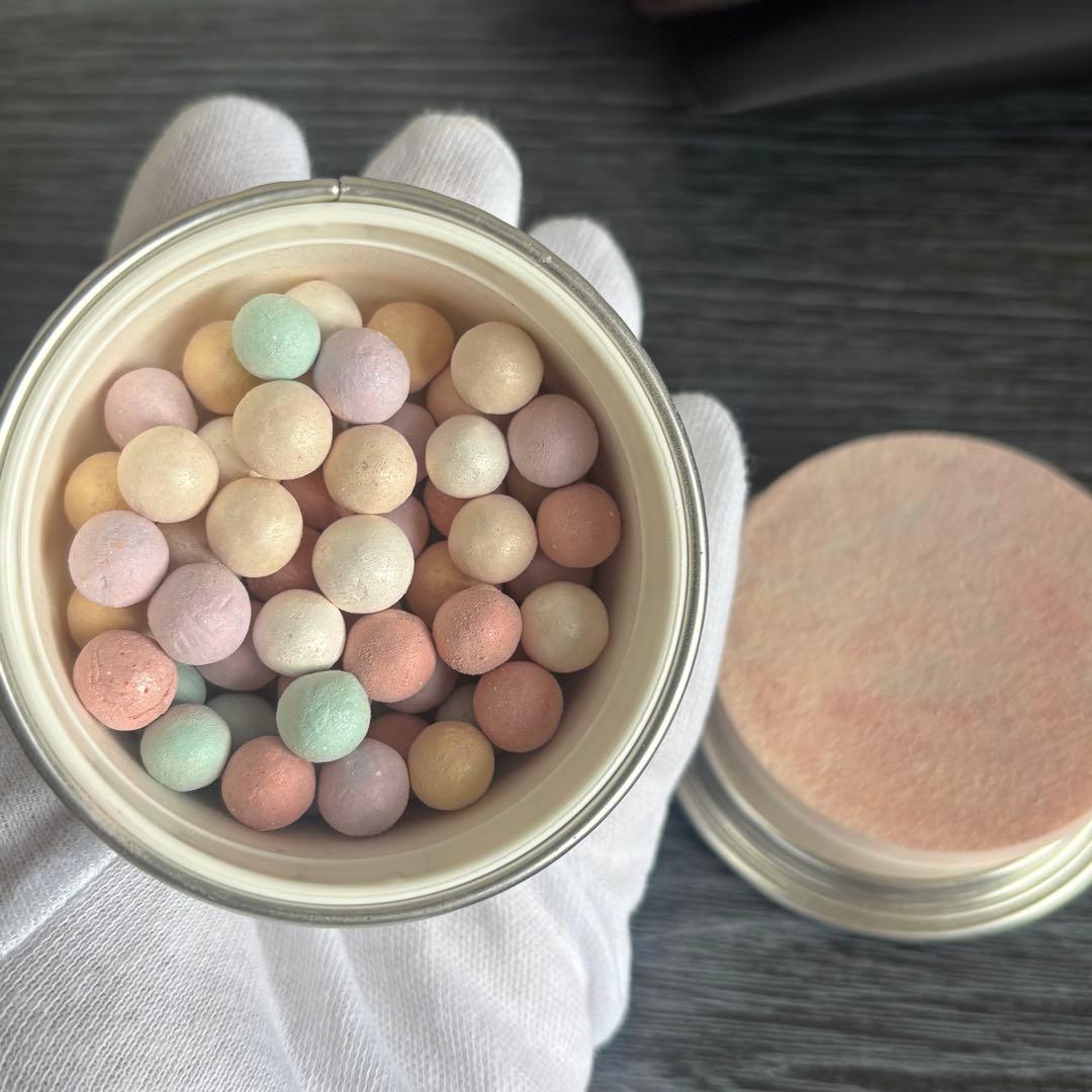 新品未使用GUERLAIN ゲラン　メテオリットビーユN°2 クリアーとブラシ