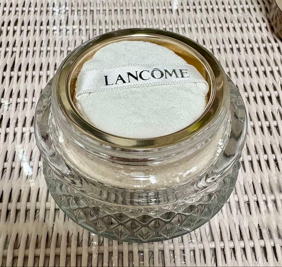 ランコム アプソリュ エッセンスインパウダー 01