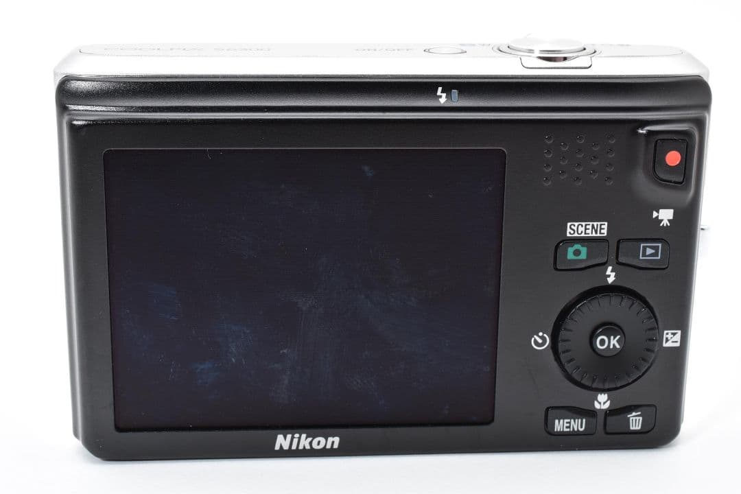 Nikon coolpix S6300 シルバー