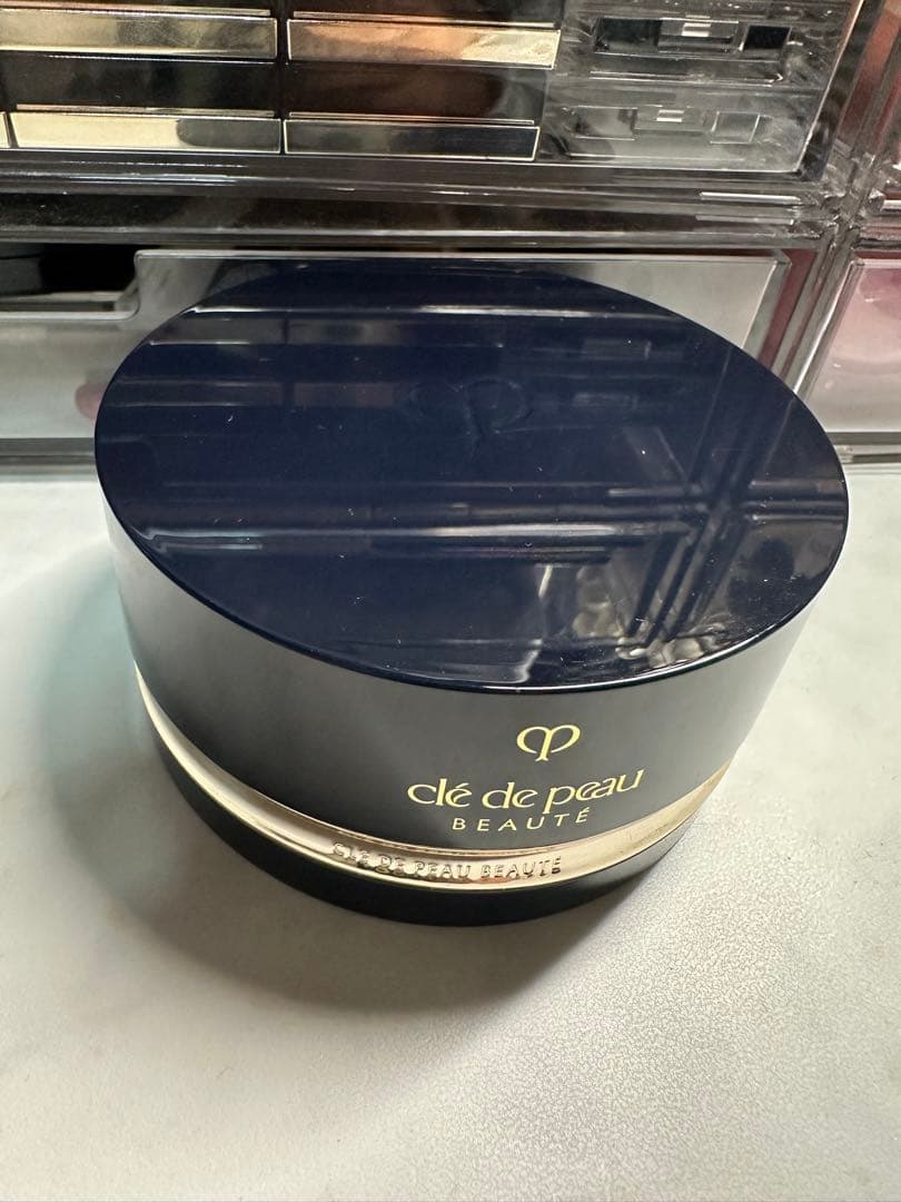 【きな 様】クレドポーボーテ プードルトランスパラントn M 1 ライト