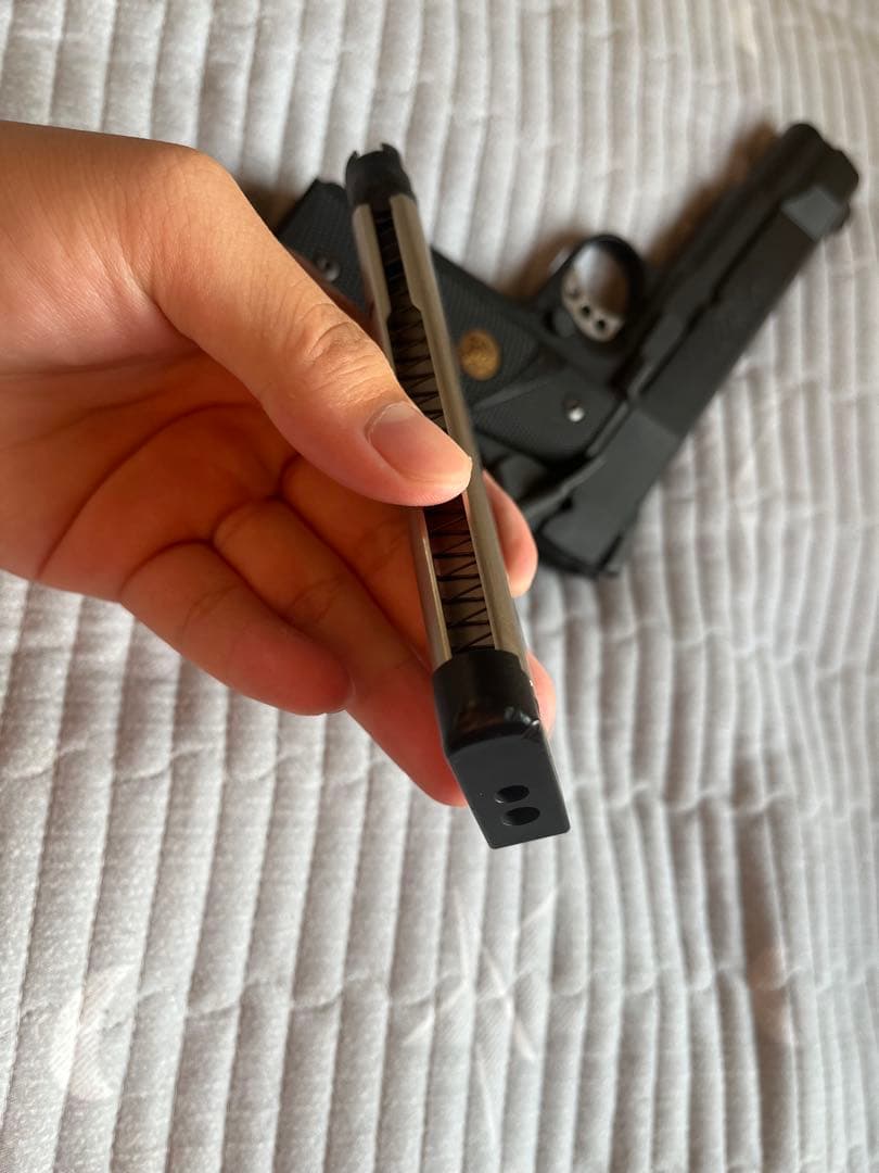 ブラック ガスガン 金属製バレル 1911 MEU