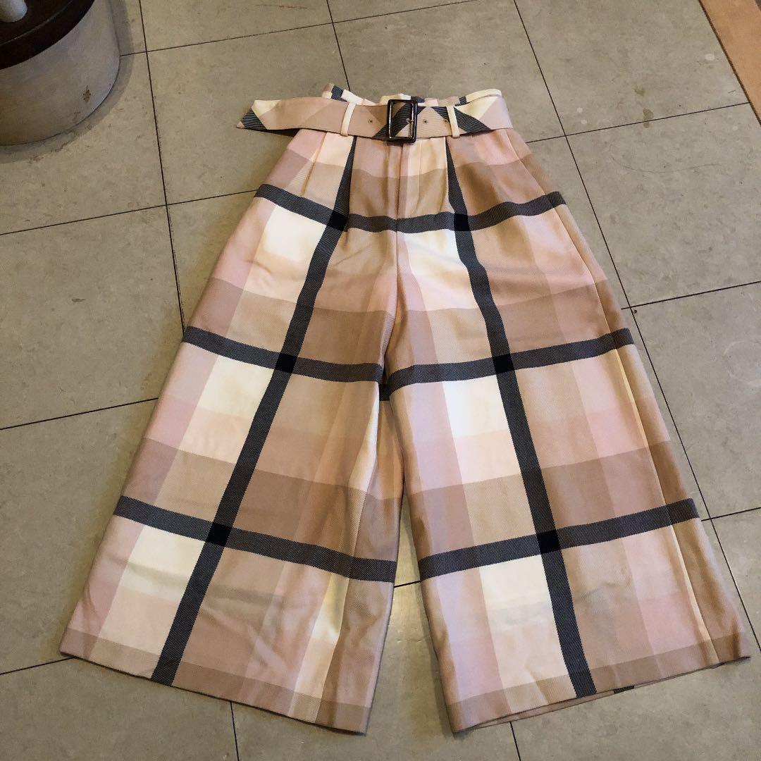 ワイドパンツ　バーバリーブルーレーベル　クレストブリッジ