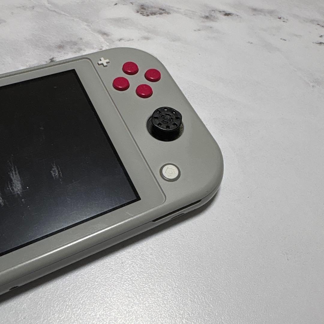 Nintendo Switch lightザシアン・マゼンタ