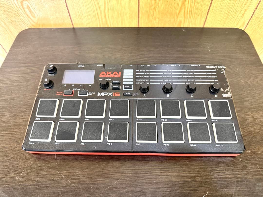 AKAI アカイ プロフェッショナル MPX16 MIDIコントローラー