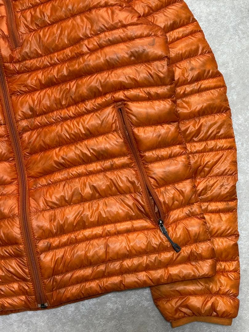 希少 極美品 パタゴニア ウルトラライトダウン フーディ S オレンジ