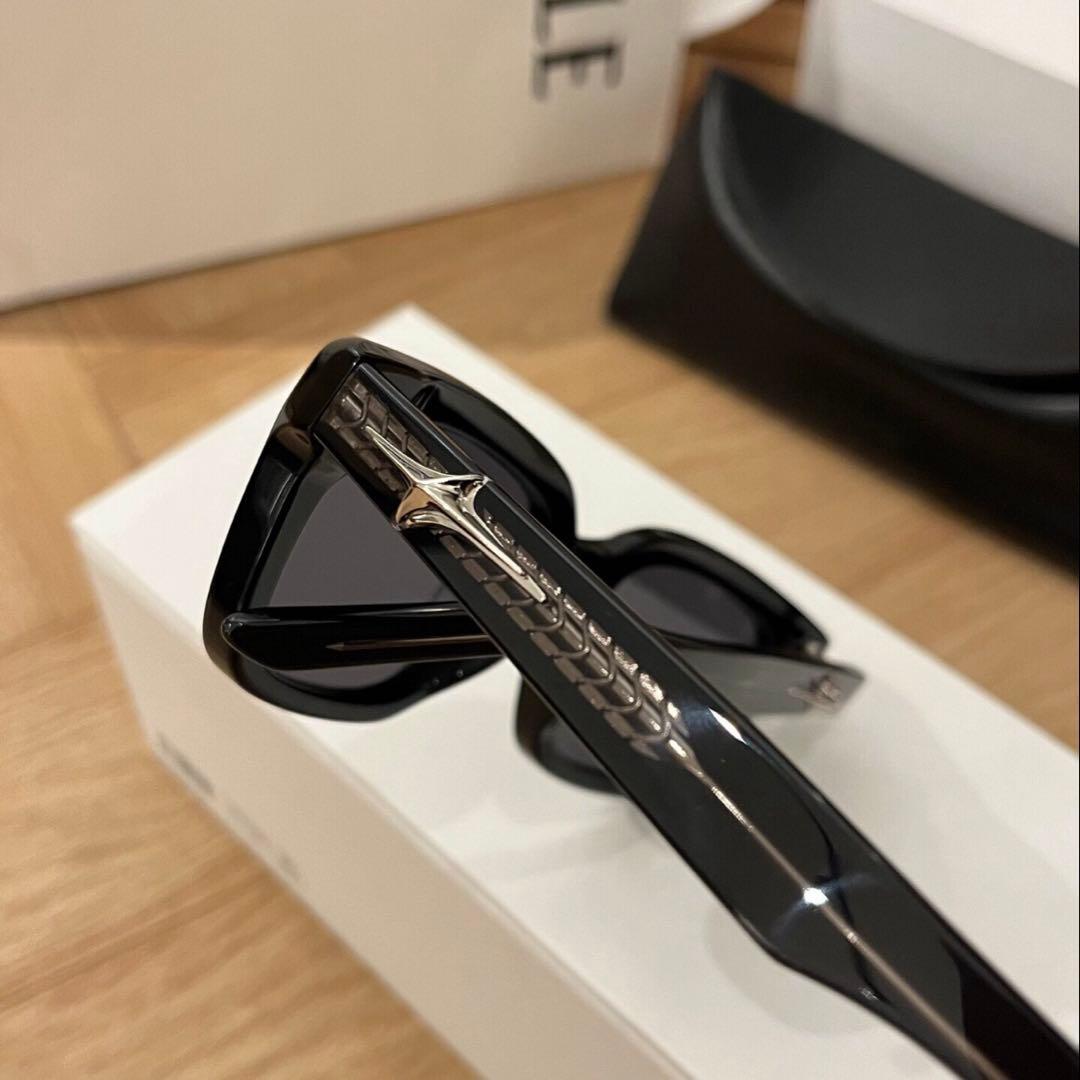 GENTLE MONSTER Hesse 01ブラックサングラス