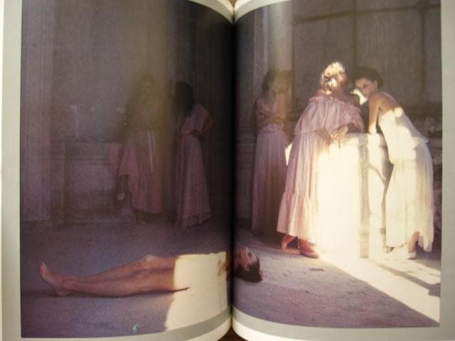 Wallflower　Deborah Turbeville　デボラ・ターバヴィル