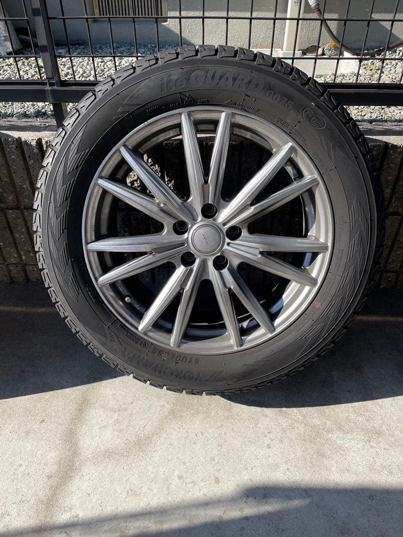 取引済み　スタッドレスタイヤホイールセット235/55/18