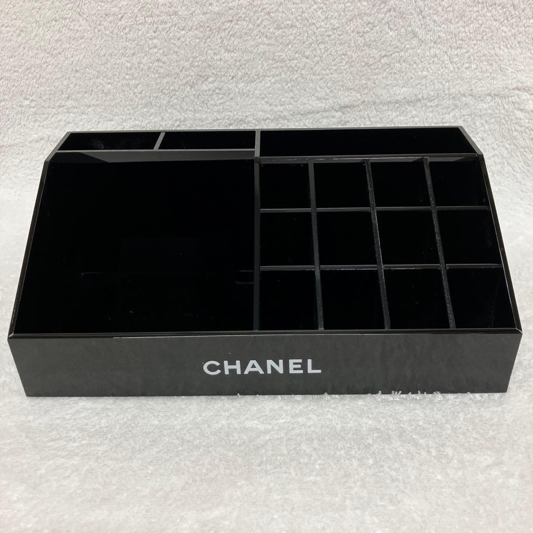 CHANELシャネル コスメケース 小物入れ