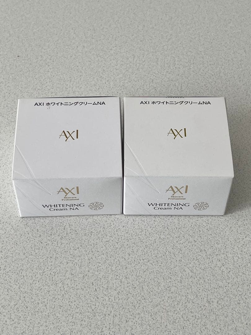 クオレAXI ホワイトニングクリームNA