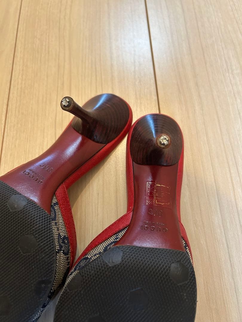 Gucci パンプス