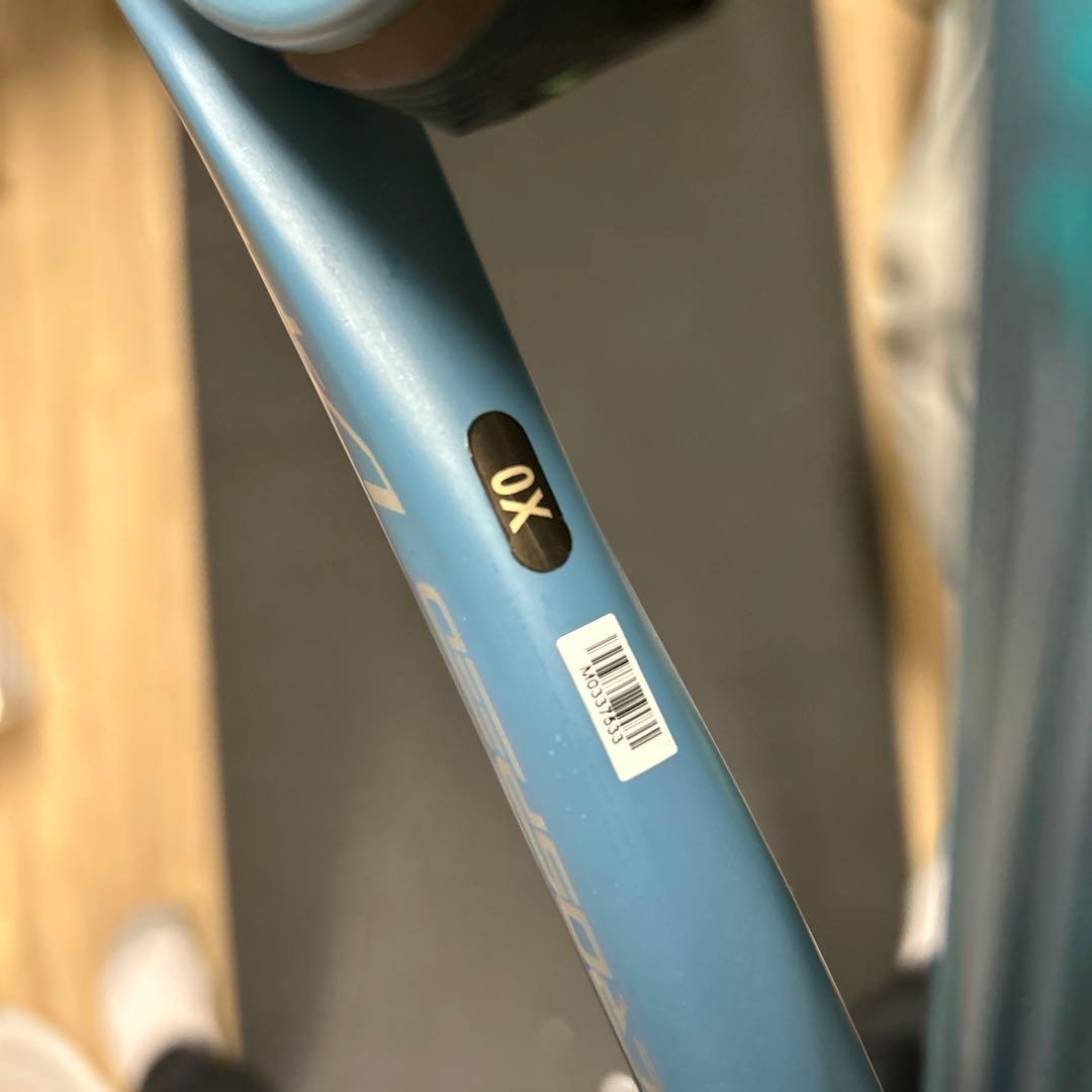 テニスラケット アクロスピードVプロ