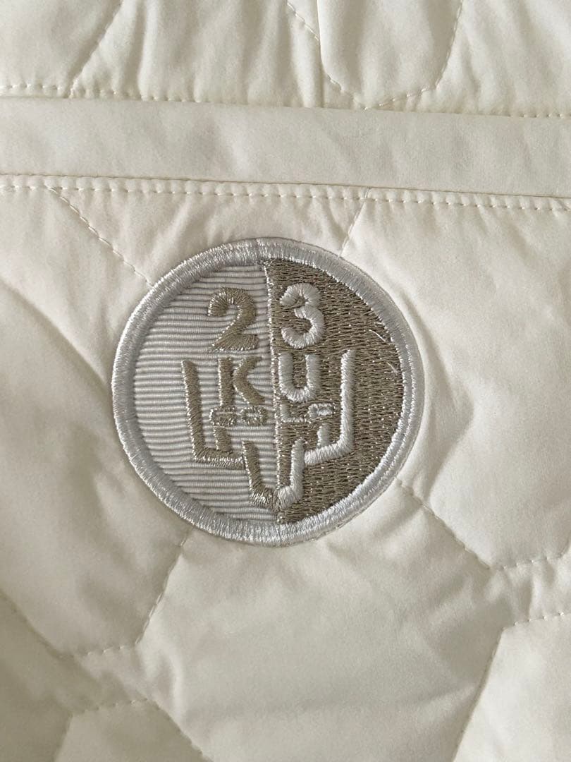 新品23区ゴルフMサイズ 防寒中綿キルティング パンツホワイト