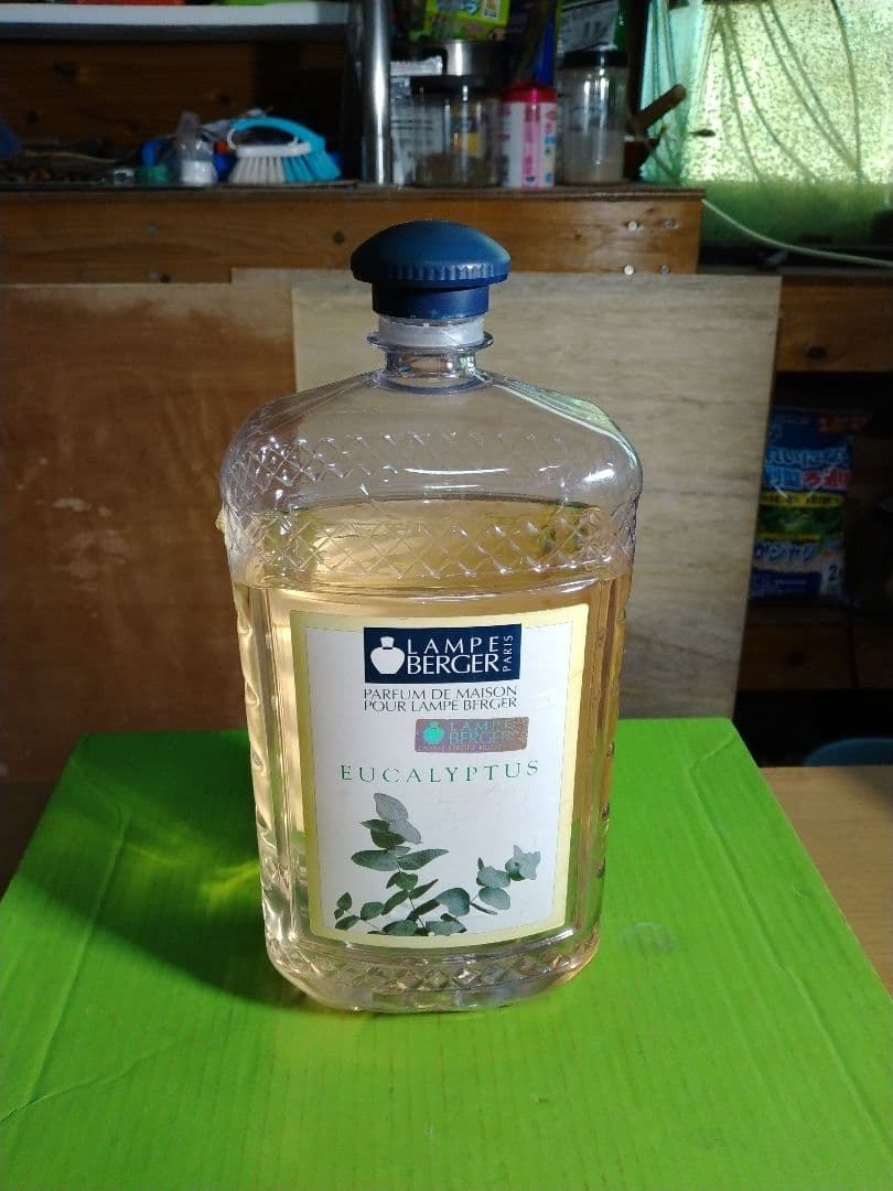 フランス製 ランプベルジェ　芳香器とオイル 2L ユーカリ と薄め液2L