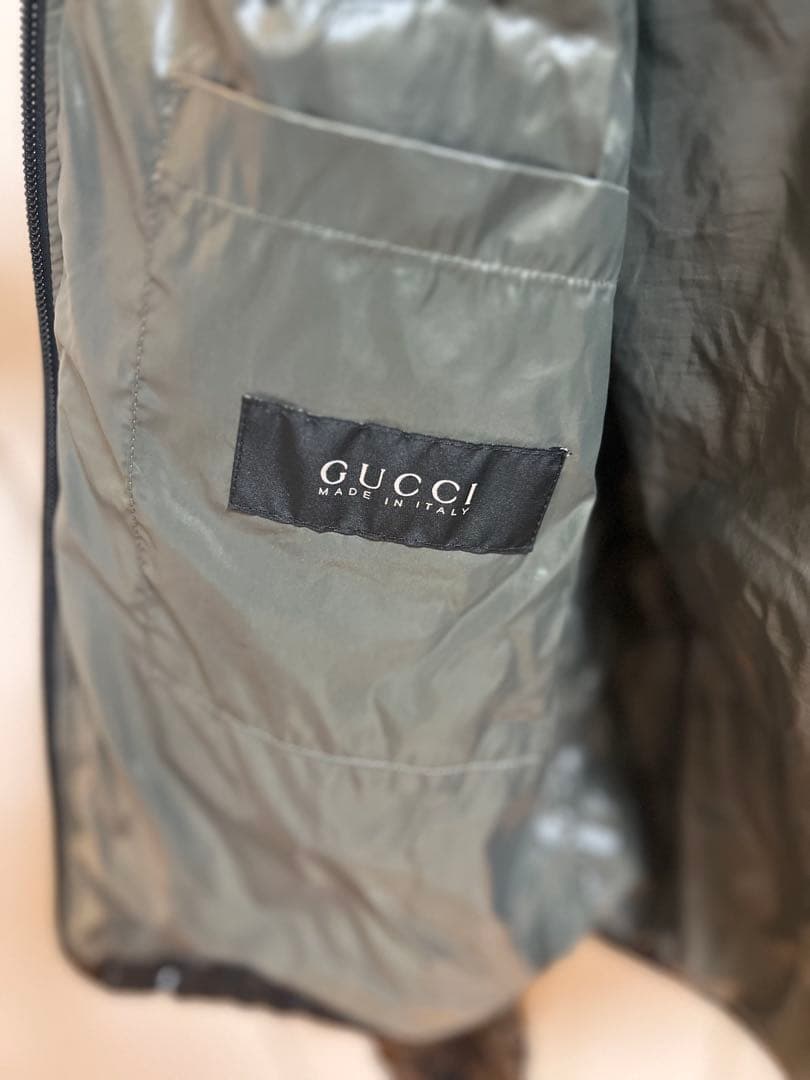 グッチGUCCIブラックナイロンジャケット フード付き44