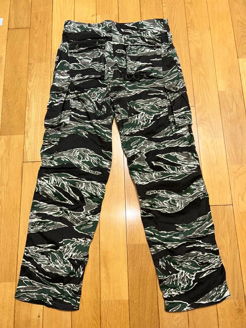 リアルマッコイズ　タイガー　TIGER CAMOUFLAGE TROUSERS