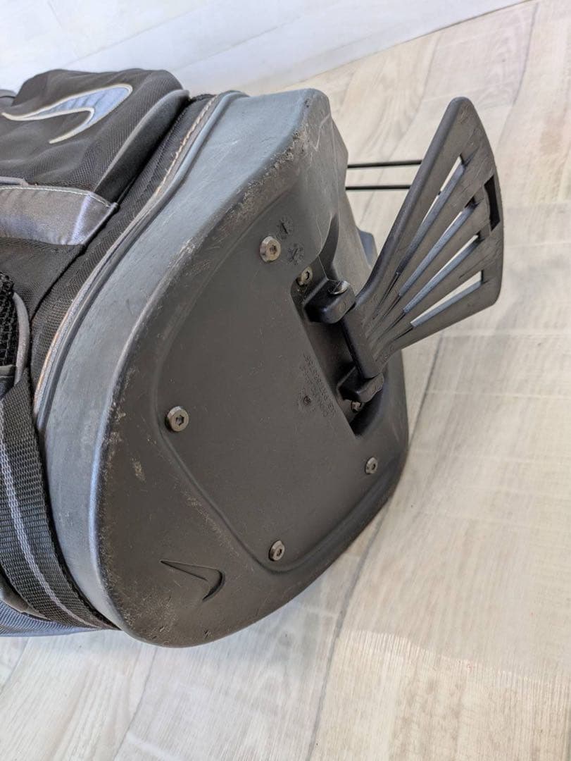 NIKE スタンド式キャディバッグ【6分割口】