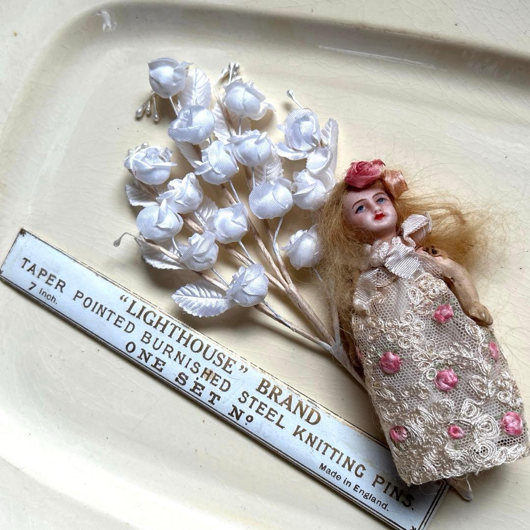 フランスアンティーク　ミニョネットとレース、布花　カルトナージュ box