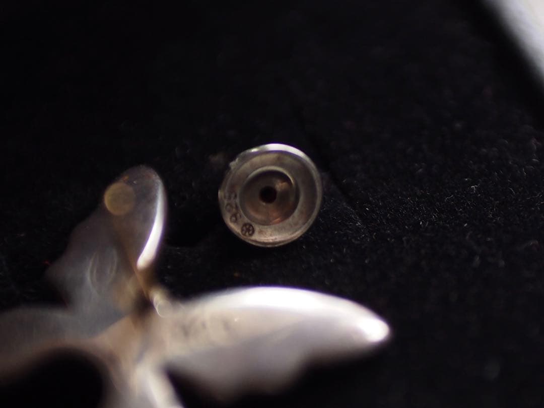 廃盤品JUSTINDAVIS CROWN BUTTERFLYピアス 蝶　ピアス