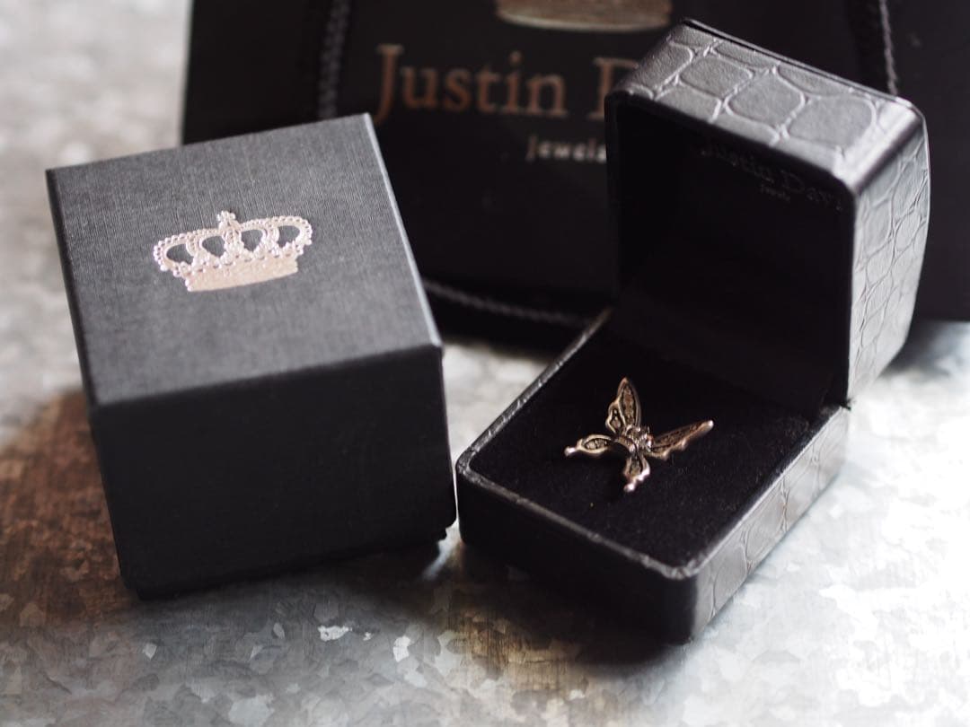 廃盤品JUSTINDAVIS CROWN BUTTERFLYピアス 蝶　ピアス