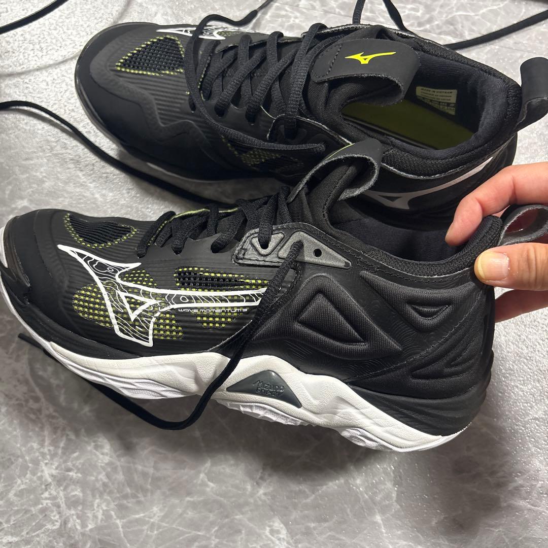 Mizuno バレーボールシューズ ブラック/イエロー24.5センチ