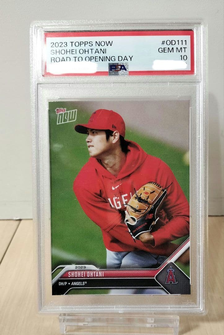 激レア　PSA10 大谷翔平　Toppsカード　大谷モデルグローブ　小学校寄贈