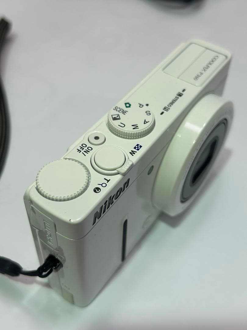 Nikon Coolpix ニコン　クールピクスP310 デジタルカメラ
