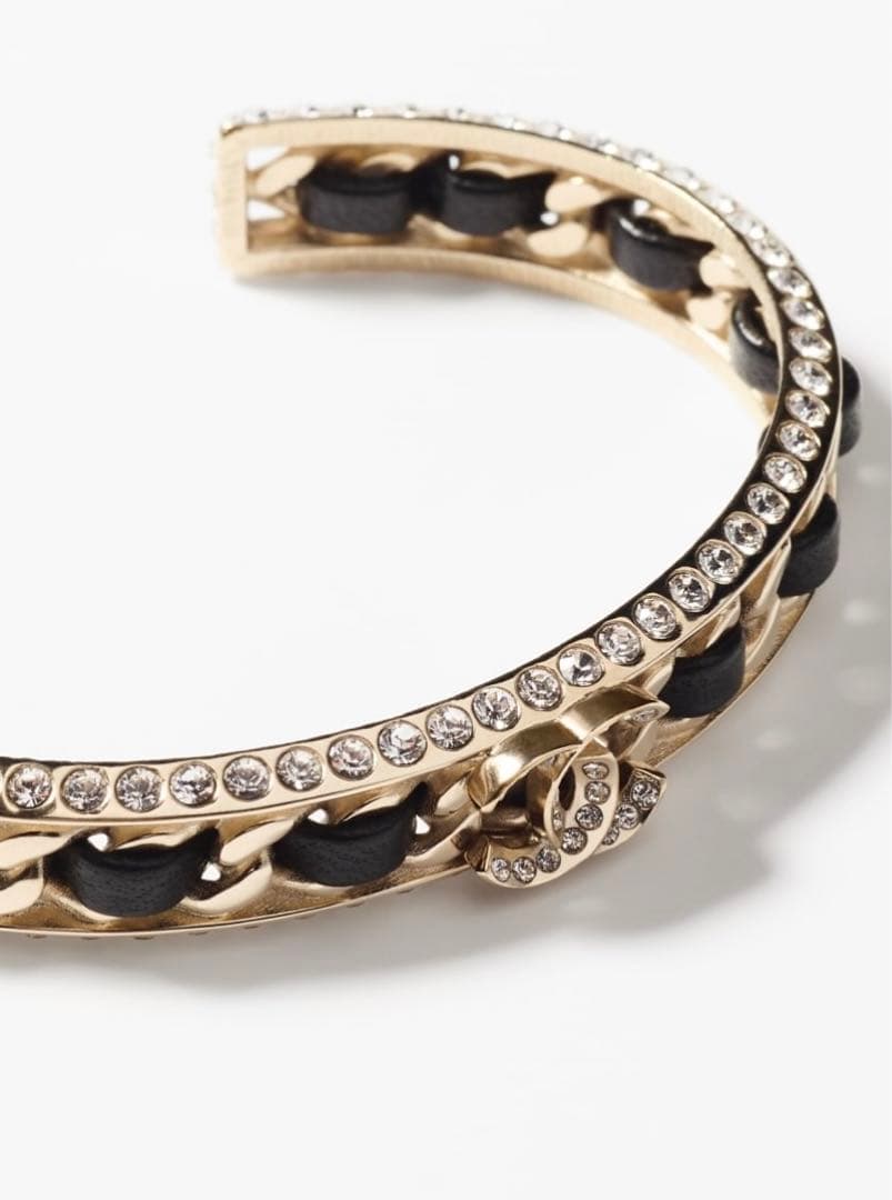 新品 CHANEL シャネル バングル メタル ラムスキン&ストラス ゴールド