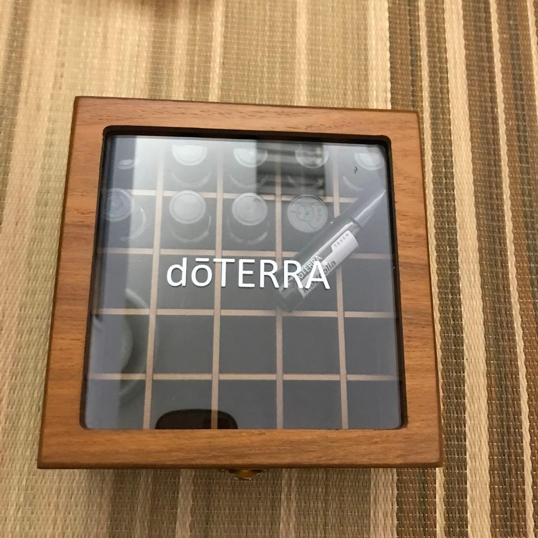 ［新品未使用］doTERRAドテラ　アロマ8本+木箱セット